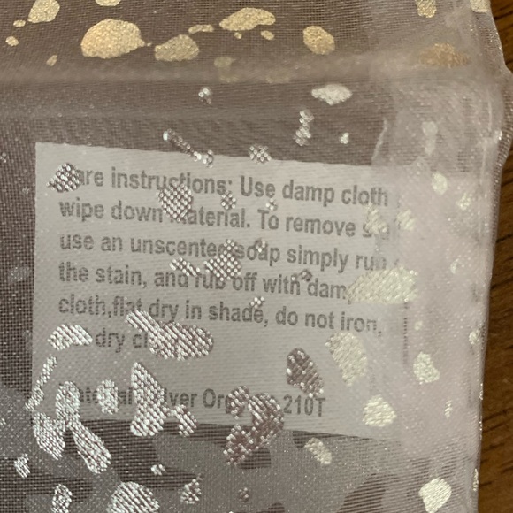 NWT Mac Cosmetics Large Gift Bag - Picture 8 of 8